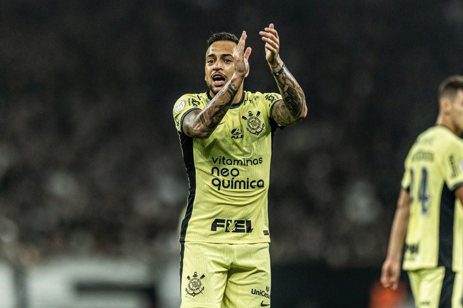 Maycon deseja permanecer no Corinthians para a prxima temporada