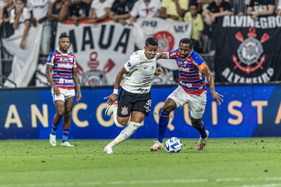 Empate com o Fortaleza marca jogo com menos substituições de Luxemburgo no  comando do Corinthians