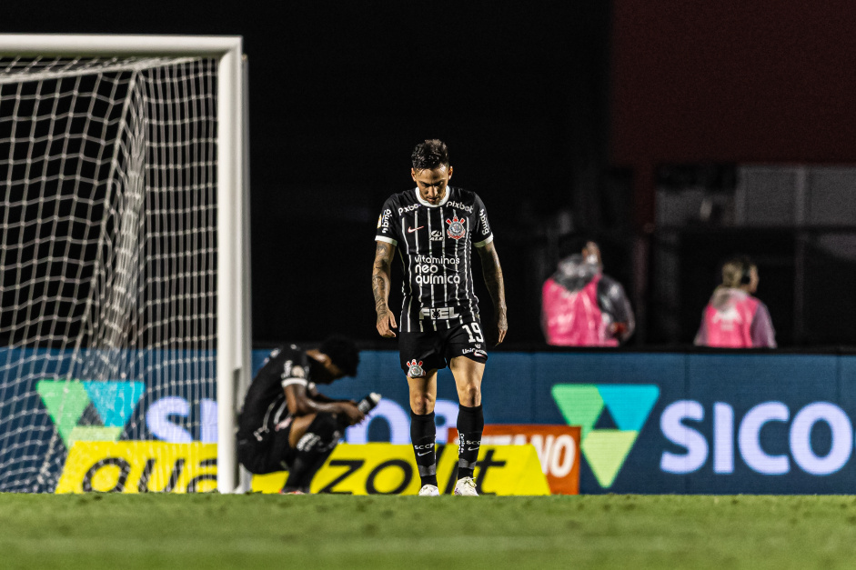 Gustavo Silva no conseguiu engatar sequncia no Corinthians por causa de novos problemas fsicos