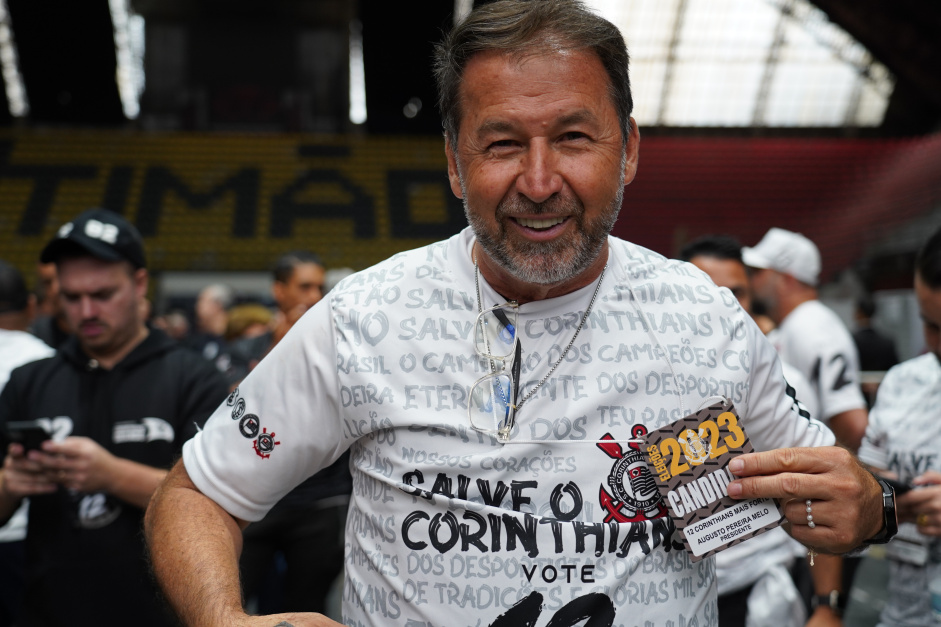 Augusto Melo comentou como pretende usar as receitas do novo patrocinador mster do Corinthians