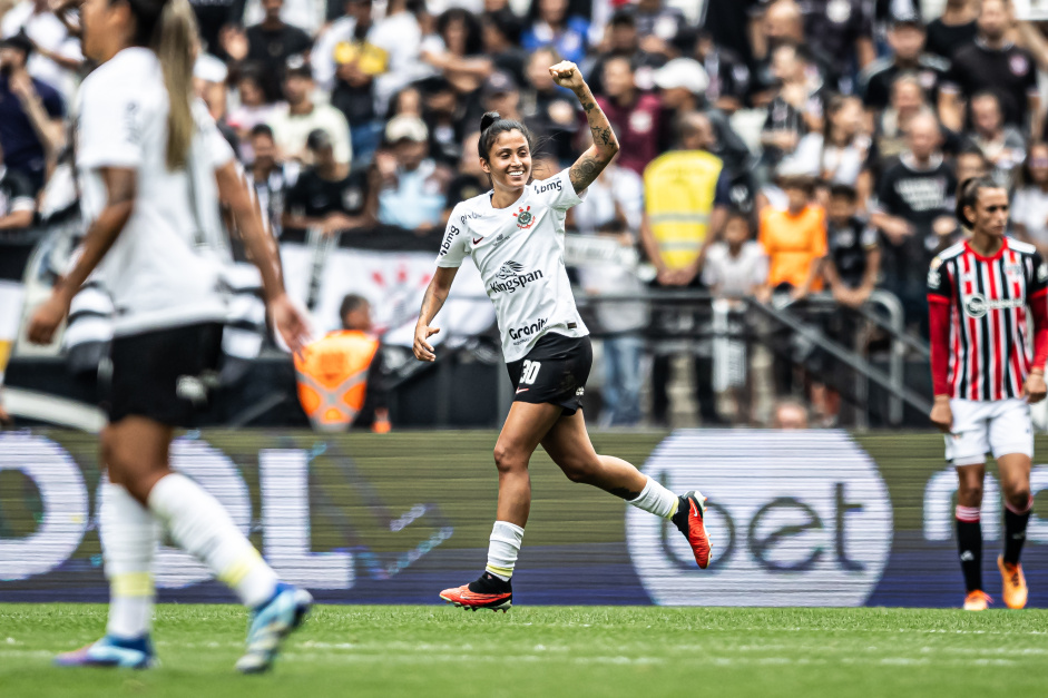 Jaqueline exaltou a temporada histórica do Corinthians Feminino