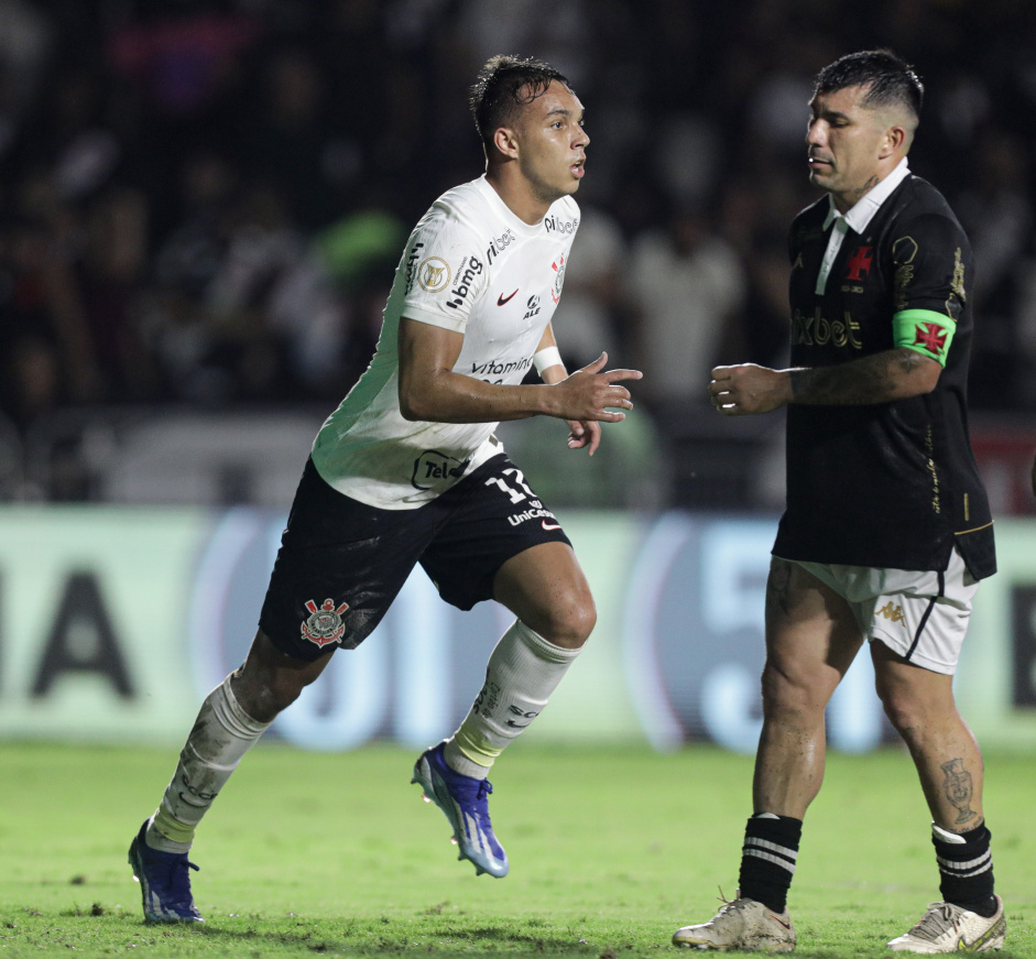 Giovane comemora gol contra o Vasco