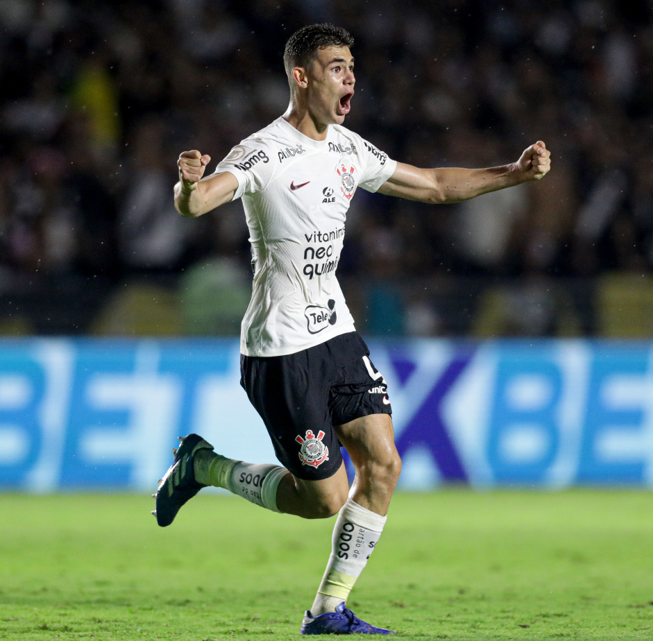 Corinthians venceu o Vasco de virada em São Januário pelo Brasileirão