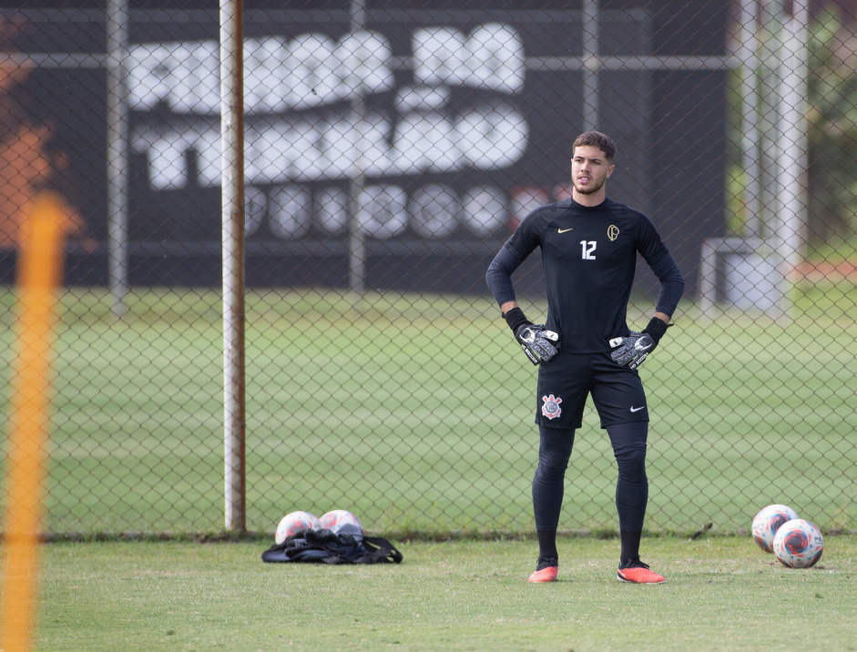Felipe Longo no treino do Corinthians sub-20