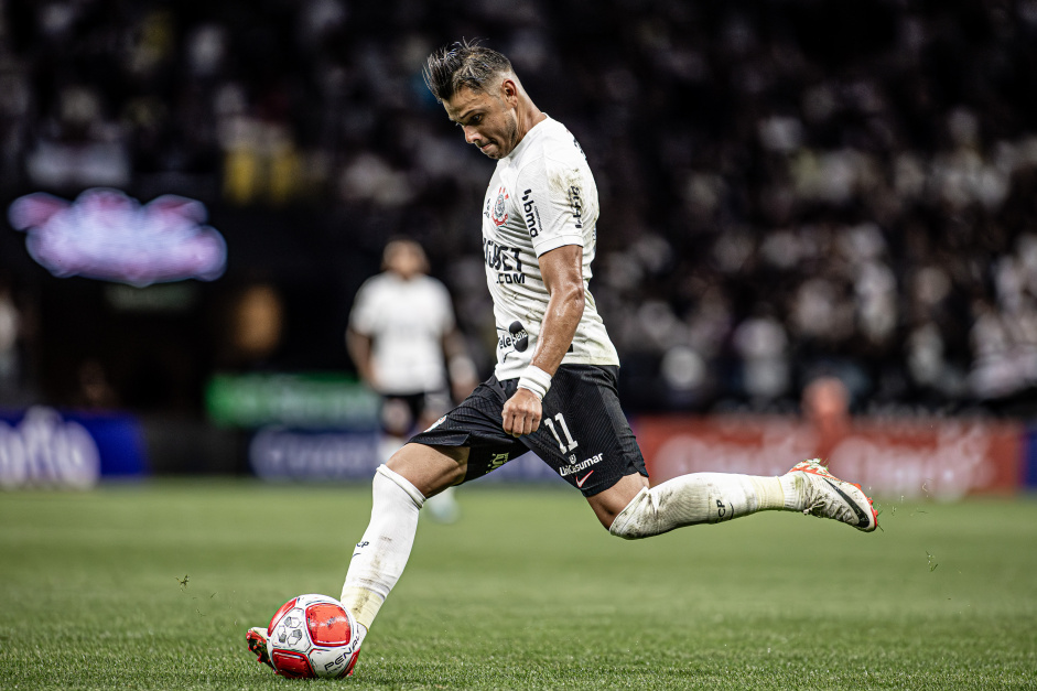 Romero voltou ao time titular do Corinthians