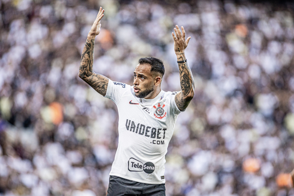 Corinthians subiu três posições neste domingo após a vitória sobre a Portuguesa