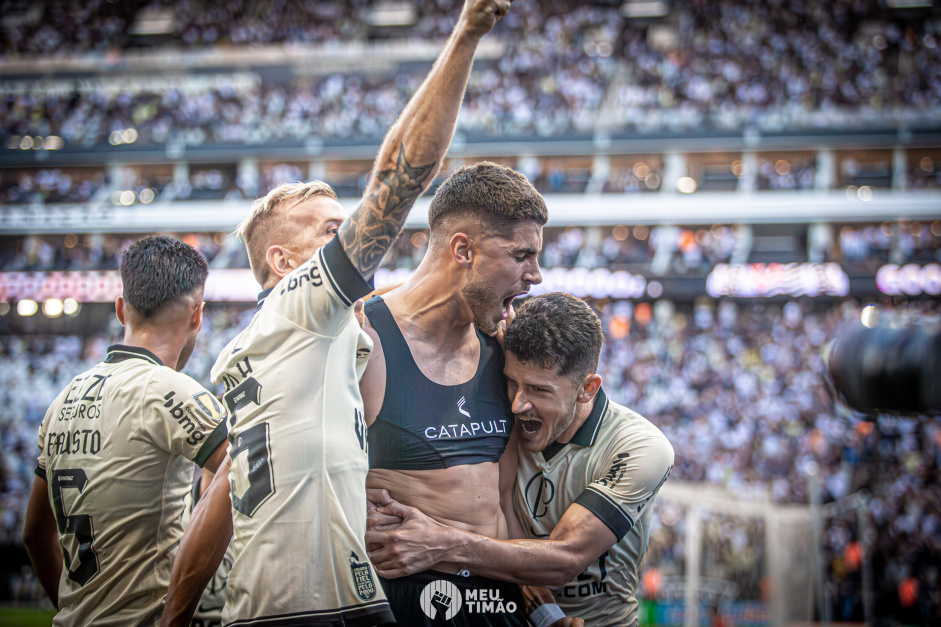 VAI SAIR? Jogador que estava perto de sair completa sete jogos pelo timão no Brasileirão