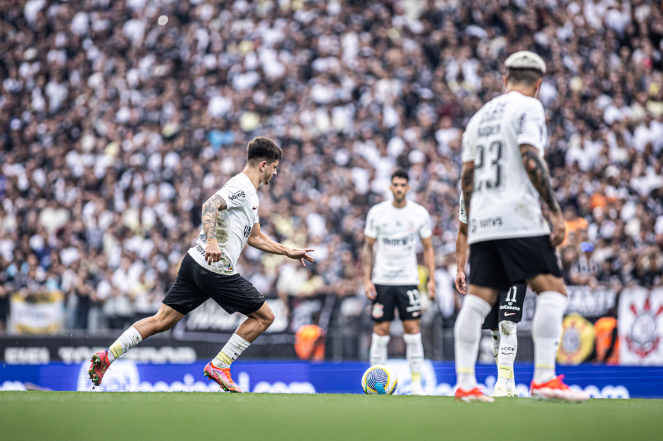 O Corinthians soma sete pontos na Sul-Americana at o momento