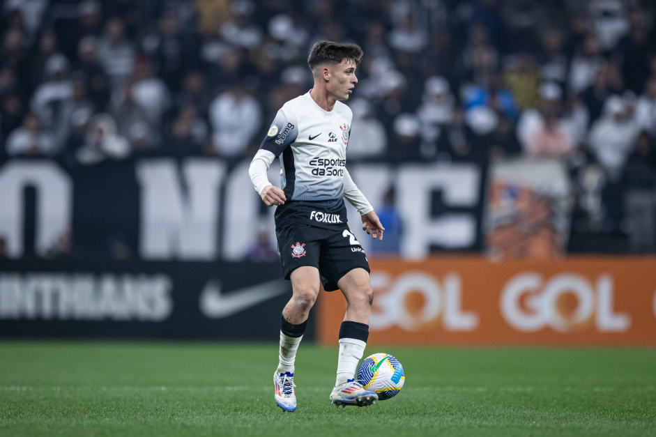 VAI GANHAR MINUTOS?! Bidon reassume titularidade e busca se consolidar com espaço no Corinthians.