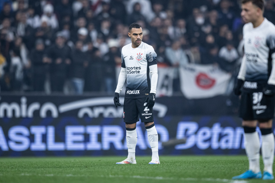 Matheuzinho foi contratado pelo Corinthians junto ao Flamengo em fevereiro de 2024