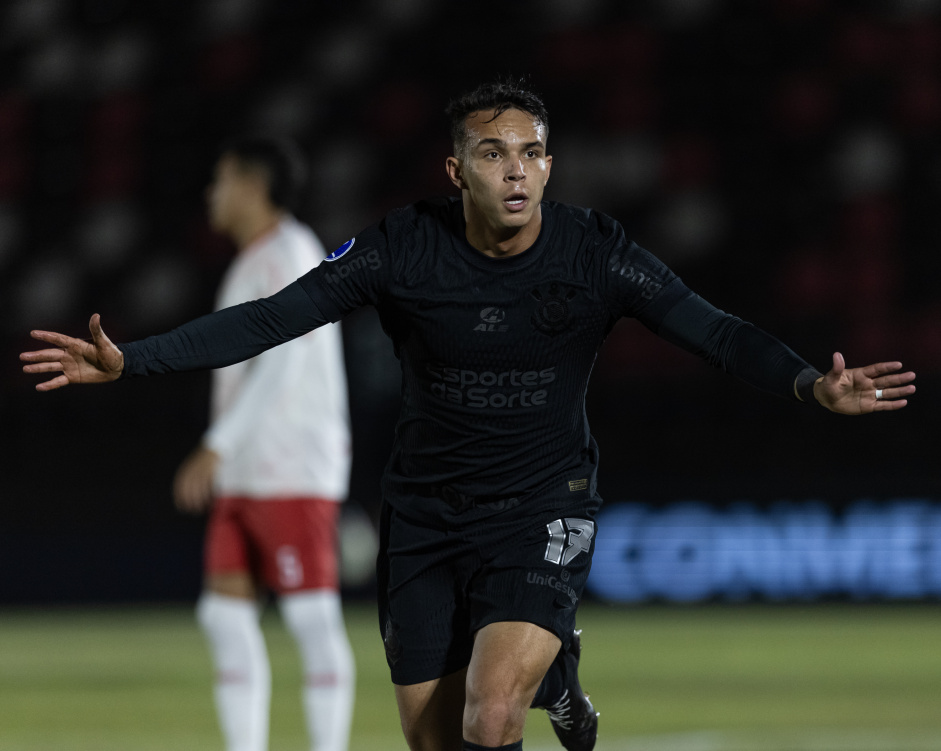 O Corinthians busca garantir uma vaga nas quartas da Sul-Americana nesta semana