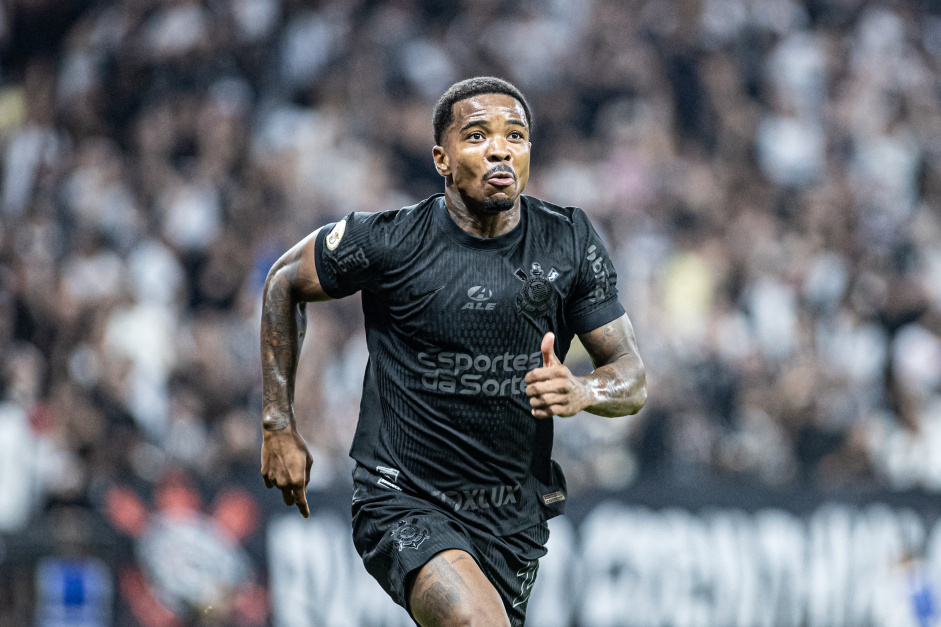 TUDO CERTO! Corinthians fecha contratação definitiva de zagueiro; Confira os valores