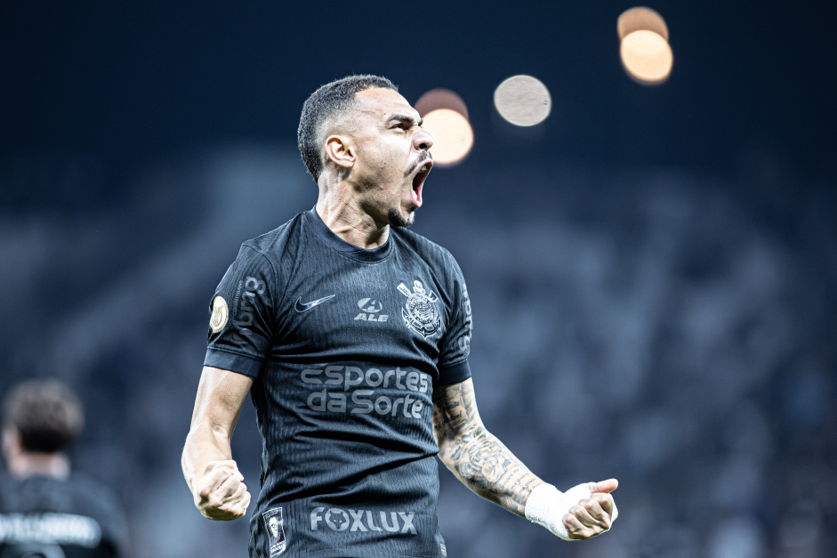 Matheuzinho chegou ao Corinthians no comeo de 2024