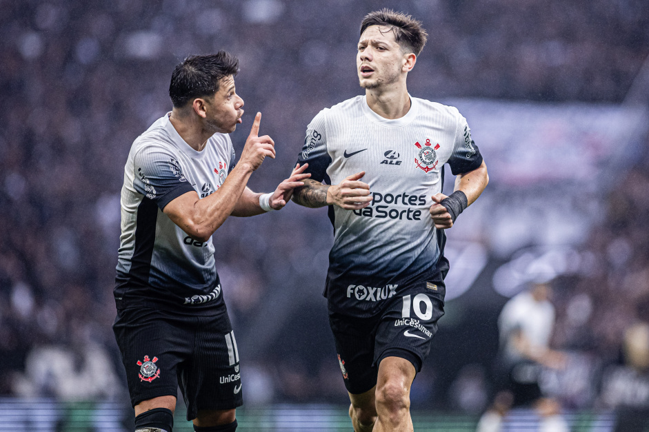 Romero e Rodrigo Garro foram destaques nos noticirios do Corinthians nesta quarta-feira