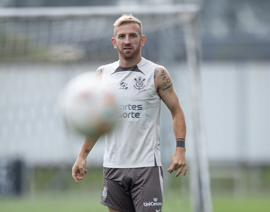 Pedro Henrique foi anunciado pelo Cear