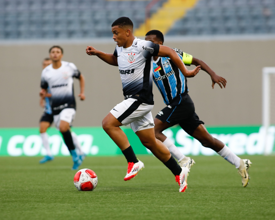 Desde o fim da Copinha, onde foi titular em toda a competio, Ncollas no foi mais acionado no Sub-20 do Corinthians