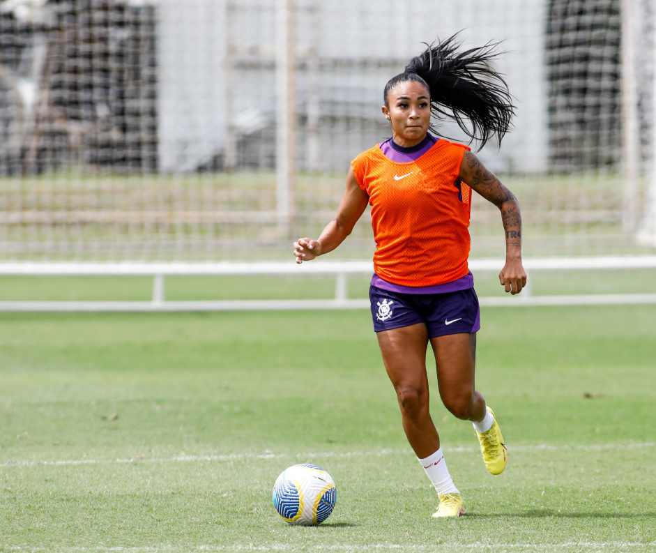 Thas Regina foi contratada pelo Corinthians nessa temporada
