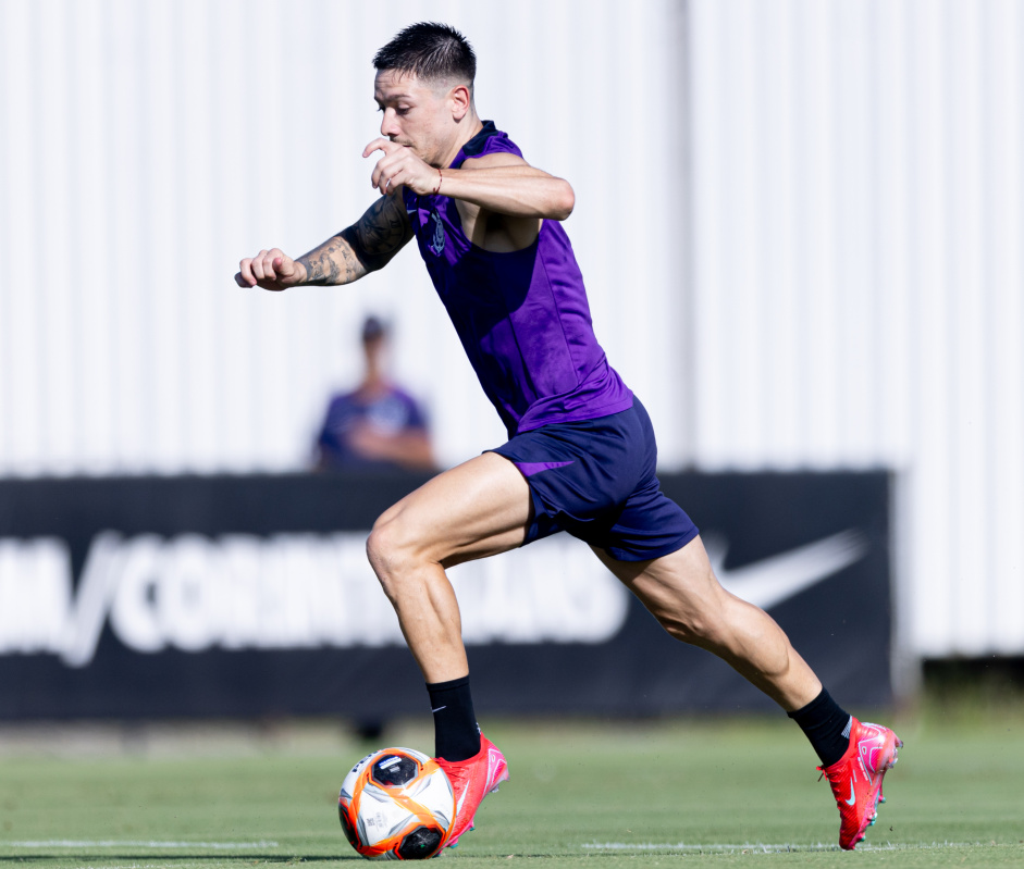 O Corinthians deu incio na preparao visando a estreia na Libertadores