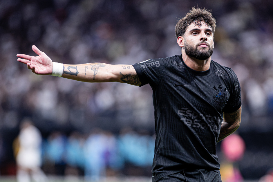 Yuri Alberto marcou os dois gols do Corinthians na vitria contra o Santos
