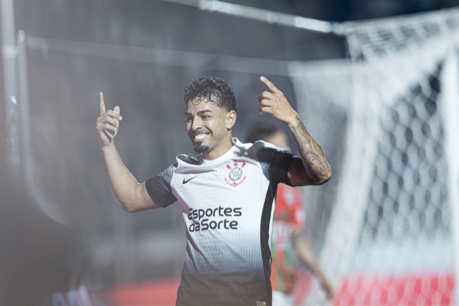 Matheus Bidu foi o dcimo jogador a marcar pelo Corinthians em 2025