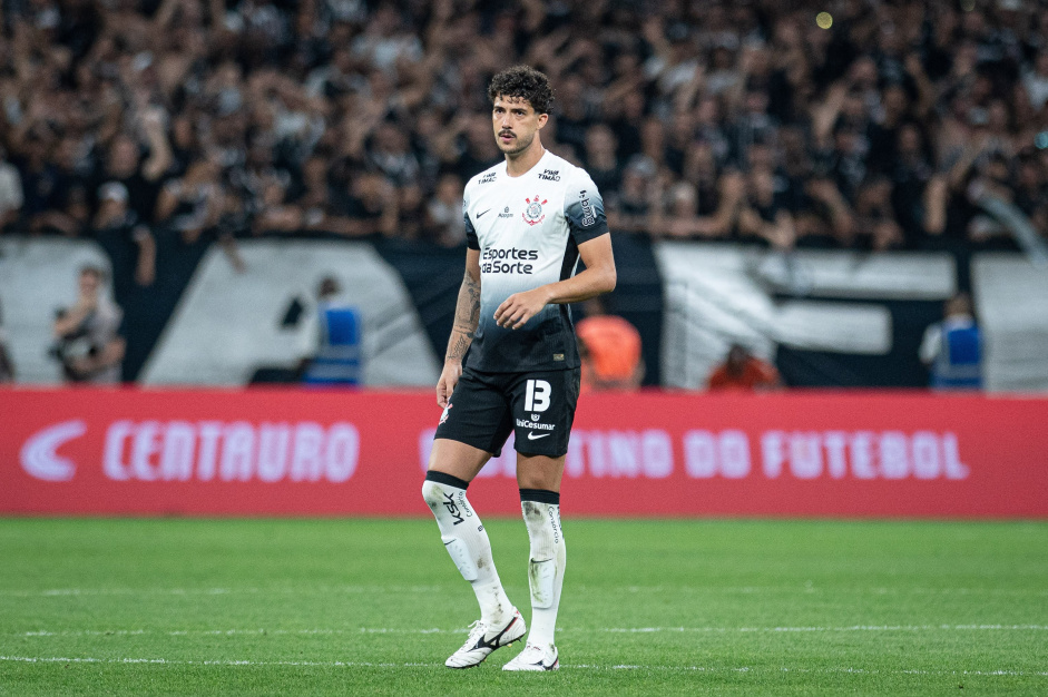 VAI FICAR? Gustavo Henrique ainda não renovou o contrato com o Corinthians; Entenda