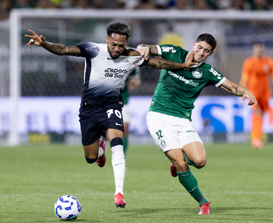 Jos Martnez em jogo contra o Palmeiras pelo Brasileiro