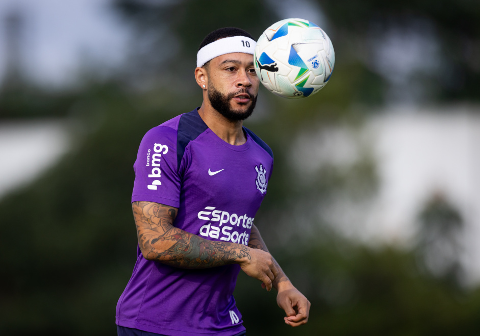 Memphis Depay est fora contra o Novorizontino