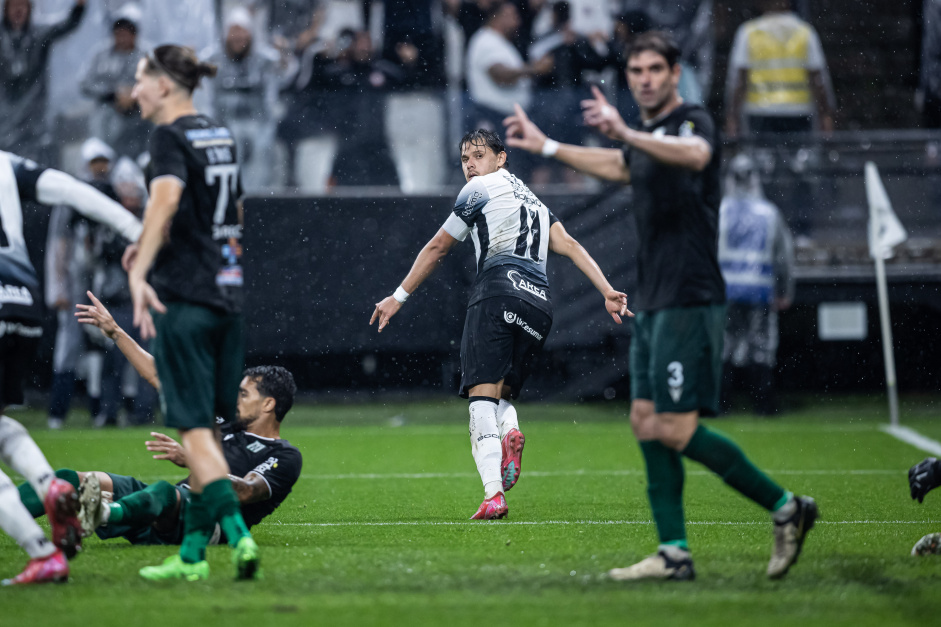 Romero foi quem marcou o gol da vitria do Corinthians sobre o Racing
