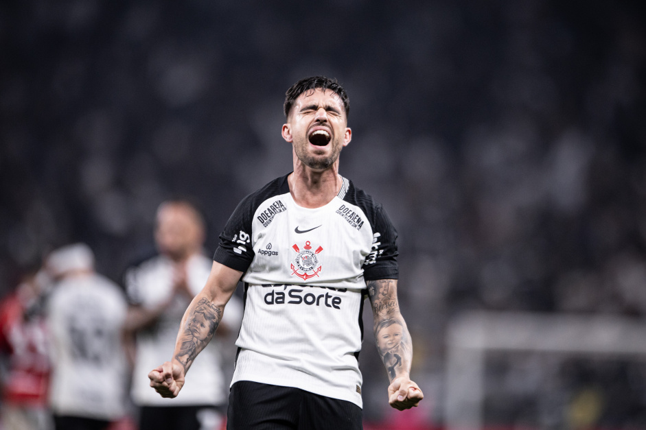Igor Coronado relembra passagem pelo Corinthians e fala em ‘sonho realizado’