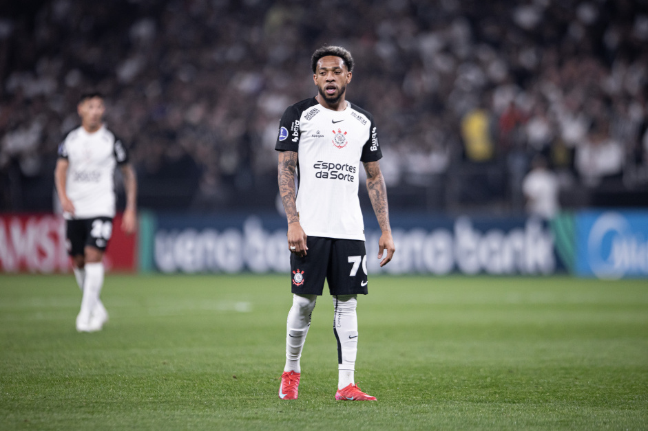 Jos Martnez no viaja com a delegao do Corinthians para enfrentar o Mirassol
