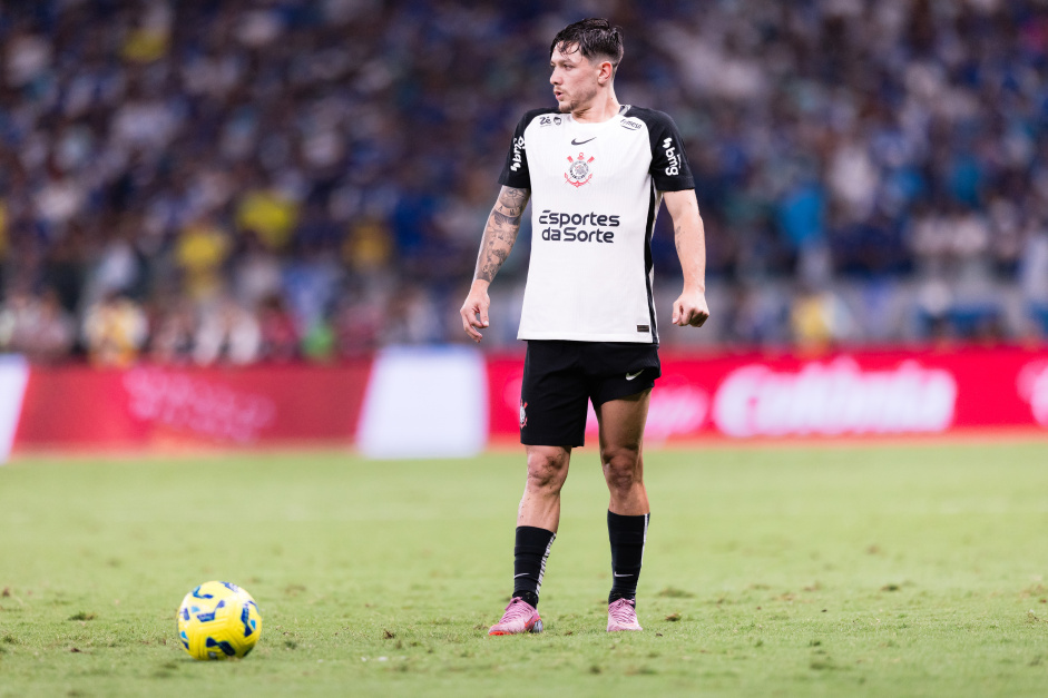 Rodrigo Garro completa 100 jogos pelo Corinthians em empate com o Vasco ...