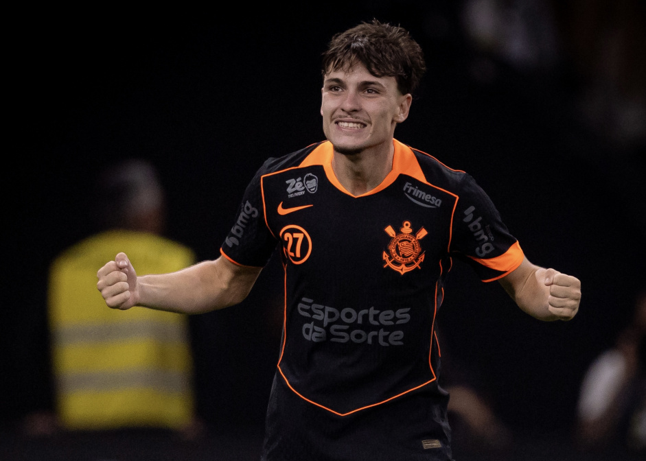 Breno Bidon evolui, marca gol e vira ponto positivo do Corinthians na estreia