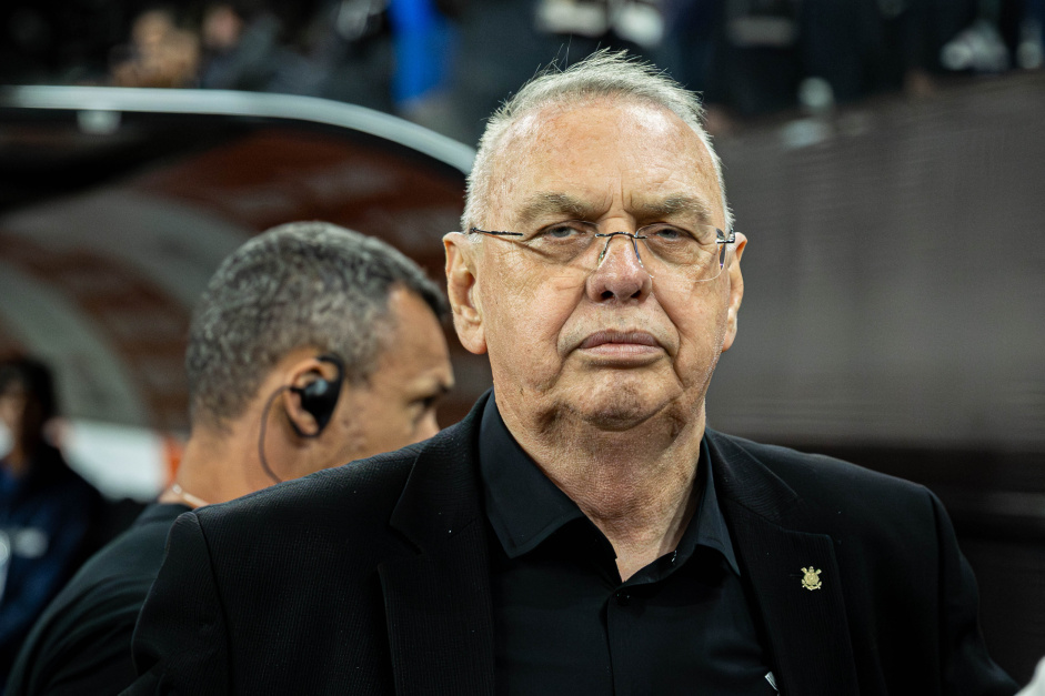 Corinthians esbarra em burocracia interna e segue sem desfecho por dvida com Talleres; entenda
