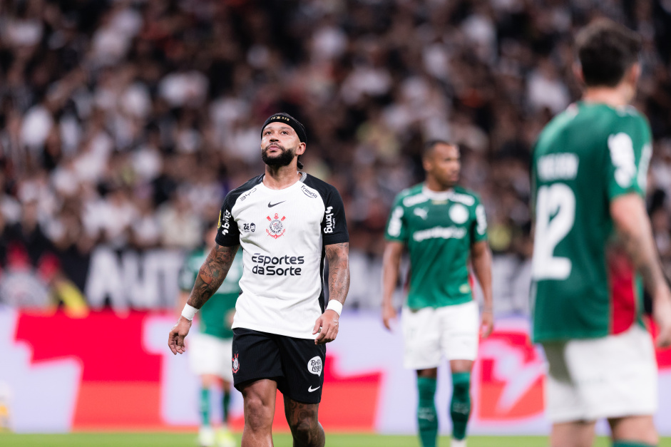 Corinthians ter oito desfalques e cinco pendurados para duelo diante do Palmeiras