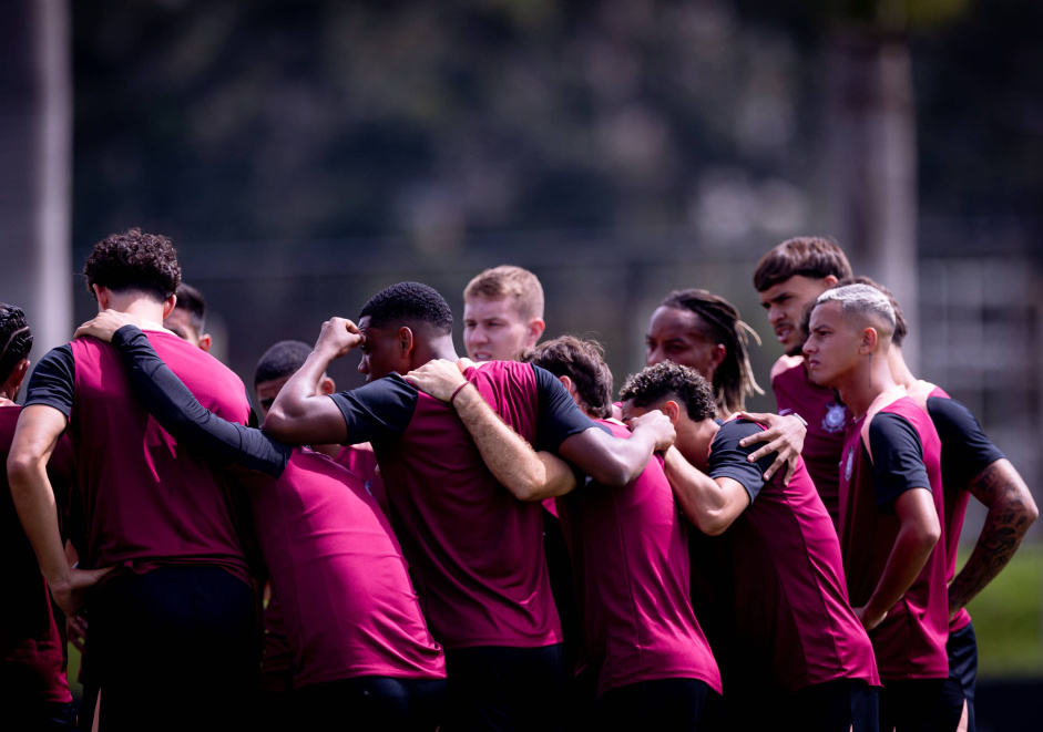 Corinthians repete 2025 e se prepara para maior ‘maratona’ de jogos em abril no sculo