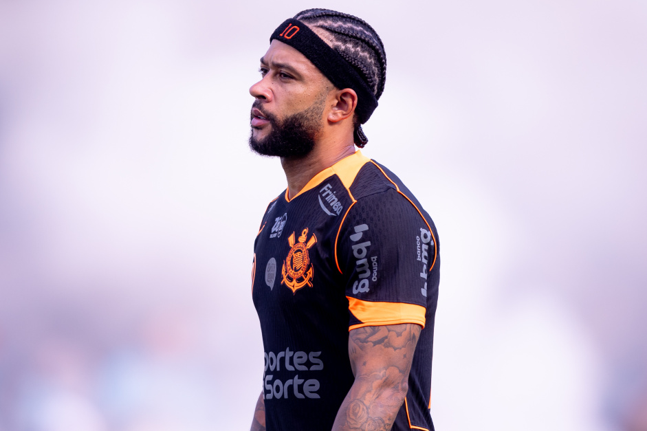 Dorival revela sacrifício de Memphis e lamenta novas baixas no Corinthians