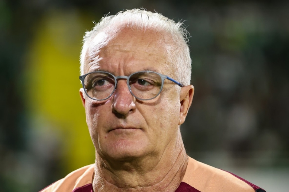 Dorival coloca possível demissão nas mãos da diretoria e confia em evolução do Corinthians 