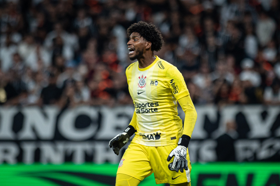 Últimas do Corinthians: corte de Memphis, CT do feminino e desfalques certos