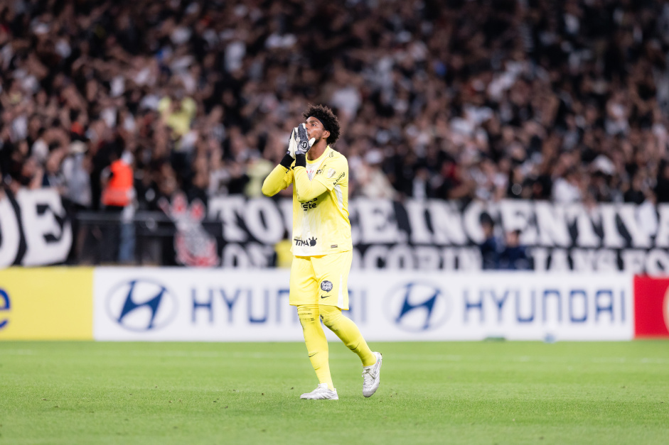 FORA DA COPA! Hugo Souza fica fora da lista final de Carlo Ancelotti para a Copa.