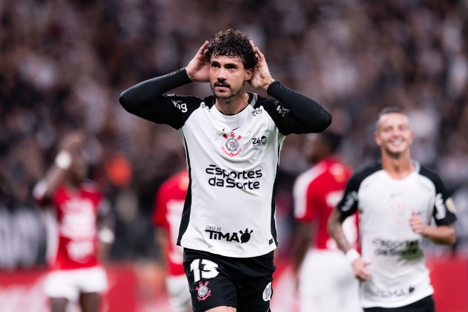 Zagueiro entra no pdio, e volante aumenta lista de goleadores do Corinthians em 2026
