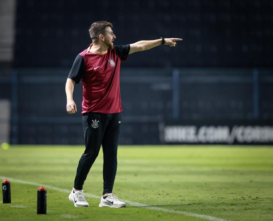 Tcnico do Sub-20 avalia empate do Corinthians no Brasileiro e exalta chegada de Fernando Diniz