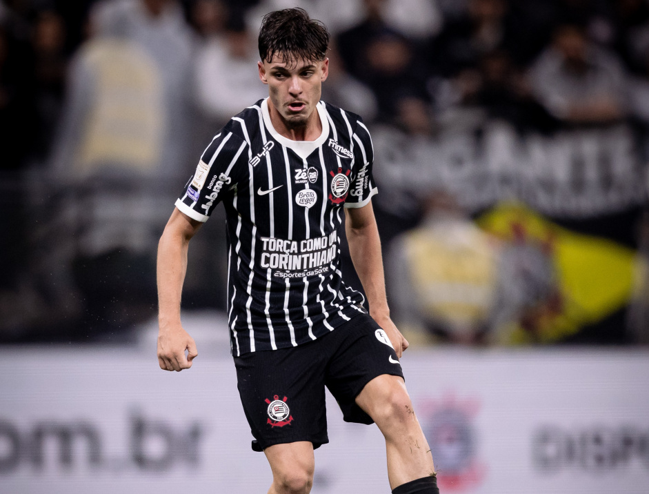 Breno Bidon alcana marca expressiva de minutos pelo Corinthians em 2026