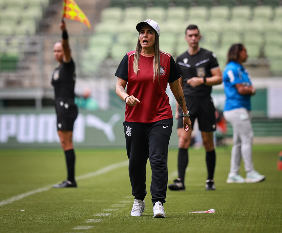 Emily Lima avalia desempenho de zagueira e valoriza trabalho coletivo do Corinthians no Drbi